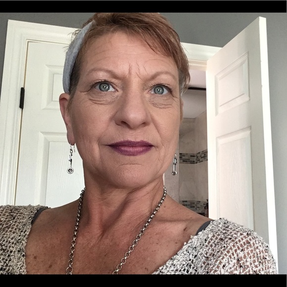 Meet your Posher, Nancie - Picture 8 of 11